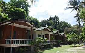 บลูโลตัส รีสอร์ต